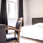 Le Jardin מלון לנס