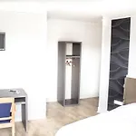 Le Jardin לנס